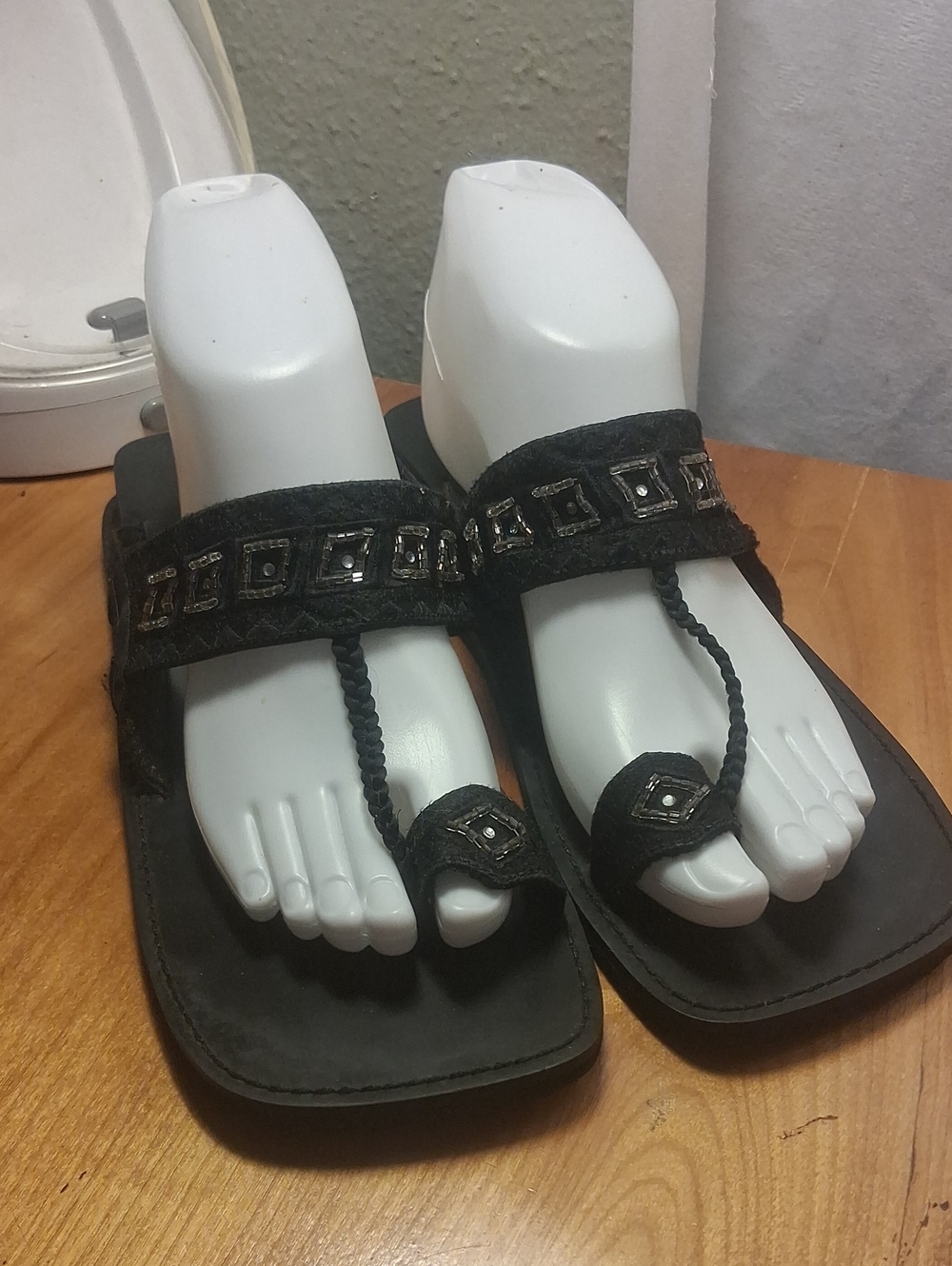 Yellow Box Women’s Black Embellished Toe-Ring Sandals